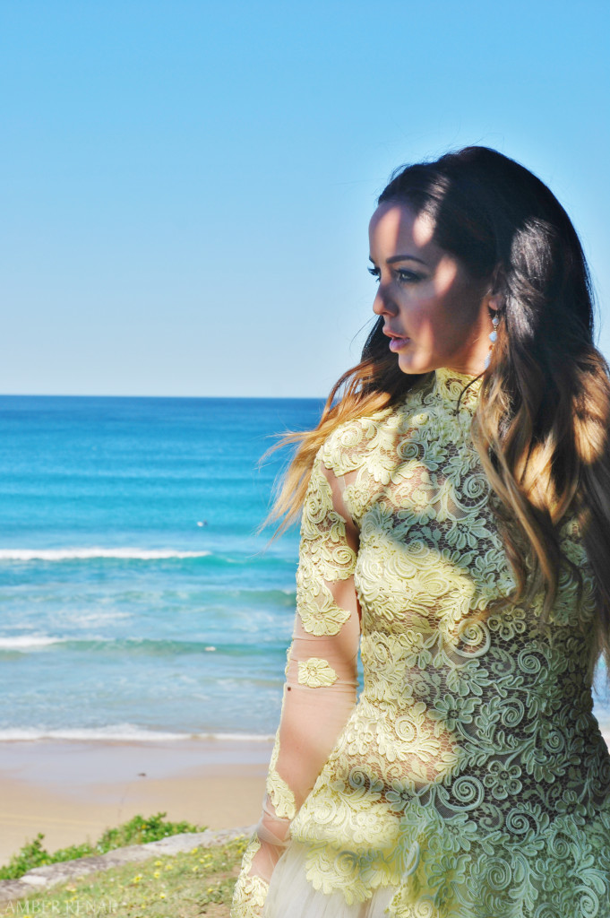 Amber Renée Carrie Bradshaw Miranda Kerr Sydney fashion blog long hair hombre pastel beach photo shoot girl model celebrity style stylist
