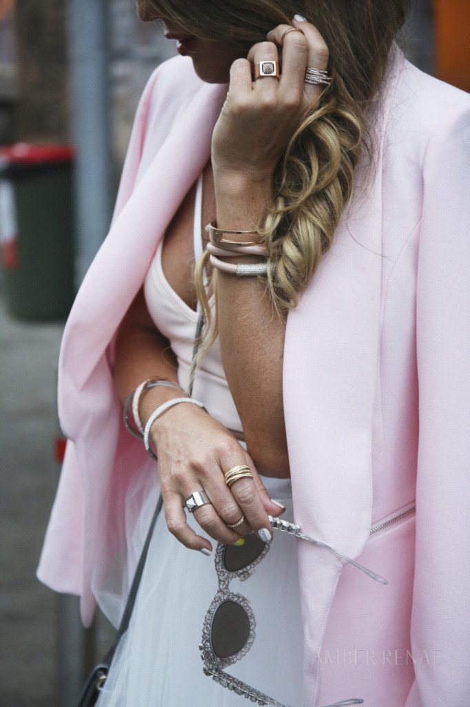 amber renae fashion blog model blogger editorial shoot pale pink blazer black by deny show po crop top tutu carrie bradshaw